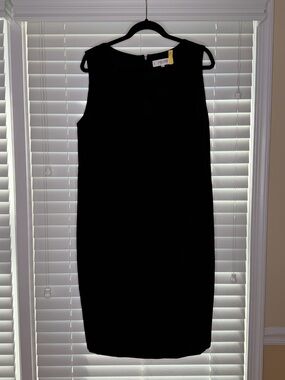 Jones Studio Black Sleeveless Midi Sheath Dress